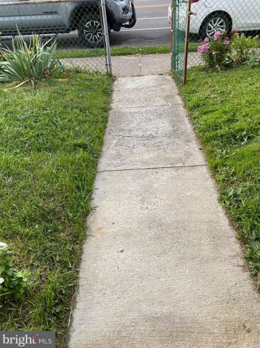 1400 Greeby St, Philadelphia PA 19135-2604 exterior