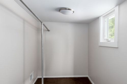 611 Kendall St, Pittsburgh PA  15201-2412 exterior