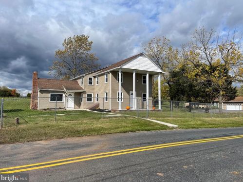 998 Plunkert Rd, Littlestown, PA 17340-9481