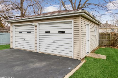 1524 Hosmer, Joliet IL 60435-4046 exterior