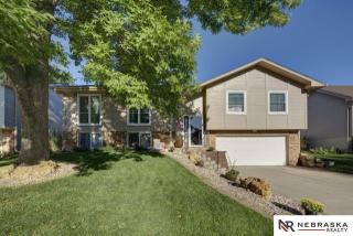 628 151st Cir, Omaha, NE 68154-1823