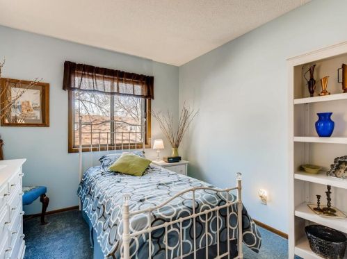 199 Bridlewood Dr, Saint Paul MN 55119-4669 exterior