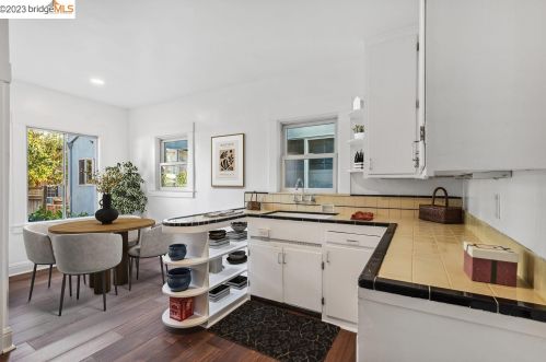 1013 Key Route Blvd, Berkeley, CA 94706-2321