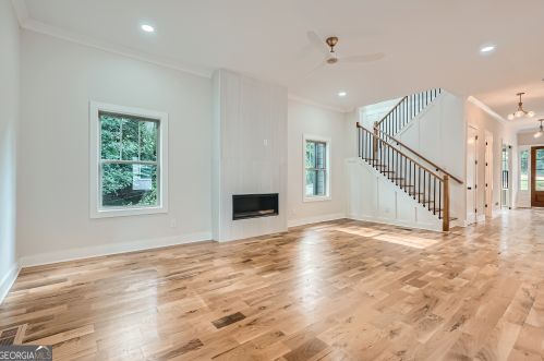 1055 Church St, Smyrna GA exterior