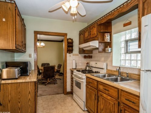 6150 Thorndale Ave, Chicago IL 60631-3149 exterior