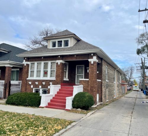 740 92nd Pl, Chicago, IL 60619-7702