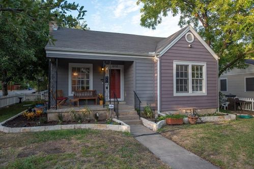 1012 44th St, Austin TX  78751-4420 exterior