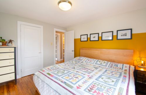 129 Massachusetts Ave, Portland ME  04102-2515 exterior