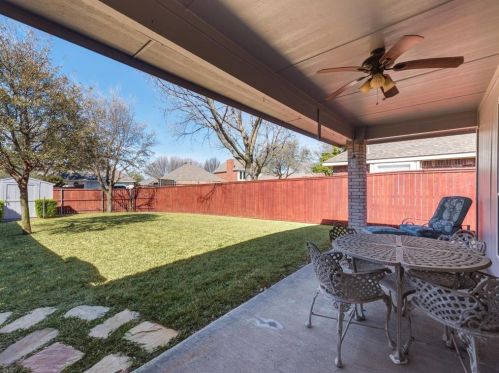 6321 High Clf Dr, Frisco TX 75056-7318 exterior