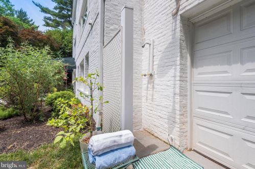 11008 Stanmore Dr, Rockville MD exterior