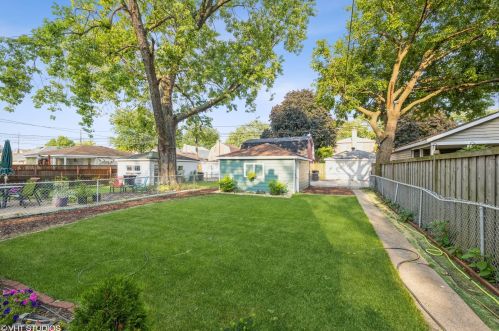 5225 Massasoit Ave, Chicago IL  60638-1507 exterior