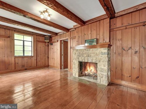 1318 Howard Ave, Primrose PA 17901-3418 exterior