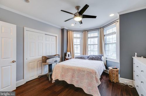 514 Martin St, Philadelphia PA 19146-1822 exterior