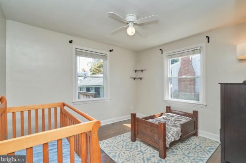 1000 Crawford Dr, Rockville MD  20851-1605 exterior