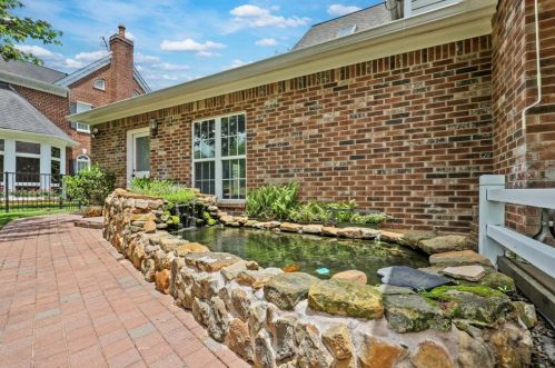 5503 Westerdale Dr, Fulshear TX 77441-4116 exterior