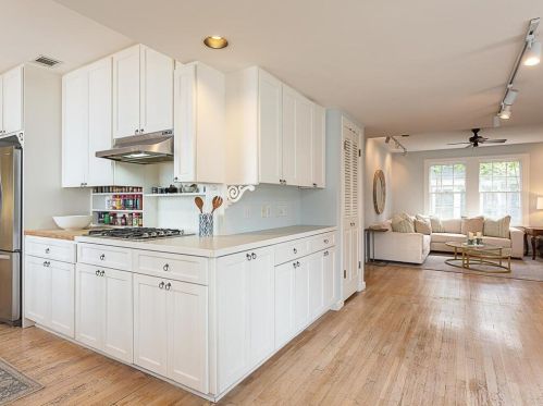 2615 Bridle Path, Austin TX 78703-2809 exterior