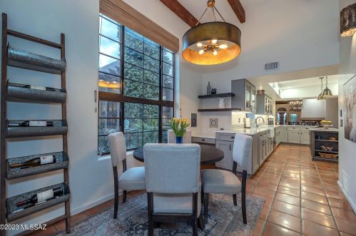 6730 Chapultapec Cir, Tucson AZ  85750-1001 exterior