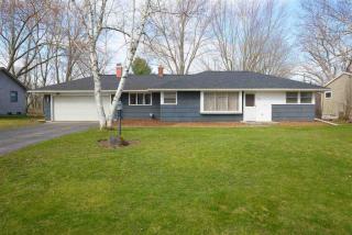 2520 Dorvin Dr, Jackson, MI 49201-9302