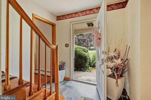 2124 Oaklyn Dr, Fallston MD  21047-2006 exterior