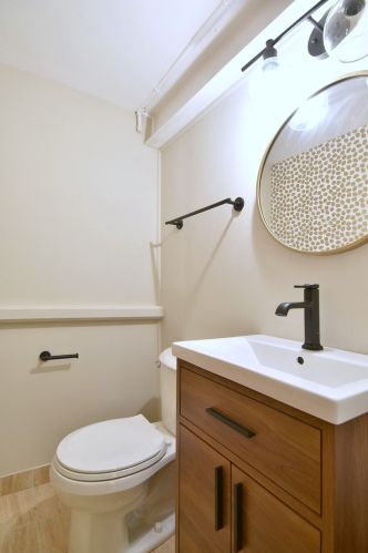 6909 Balmoral Ave, Chicago IL  60656-2007 exterior