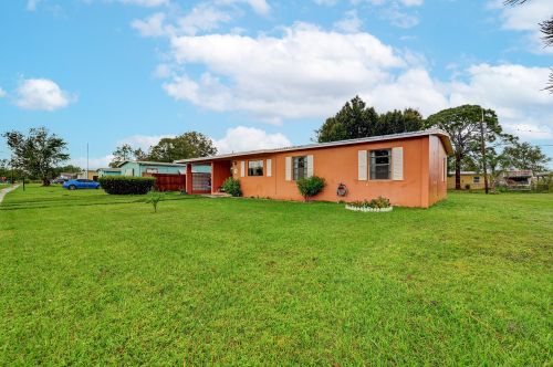 141 Serenata Ct, Fort Pierce, FL 34983-2136