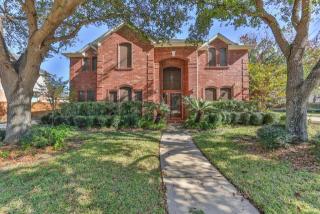 5602 Island Breeze Dr, Houston TX  77041-6832 exterior