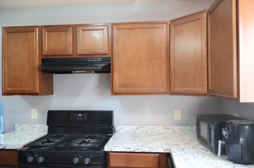 2223 28, Milwaukee WI 53215-2425 exterior