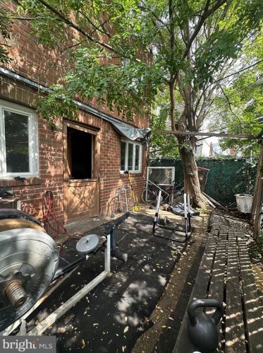 4435 Colorado St, Philadelphia PA 19145-2911 exterior