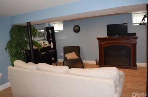 722 Donald Ave, Perth Amboy NJ 08861-2529 exterior