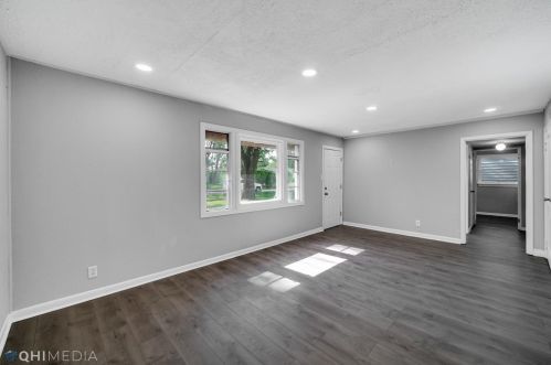 723 Matthews St, Gary IN 46406-1530 exterior