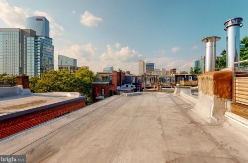 2319 Delancey Pl, Philadelphia PA 19103-6406 exterior