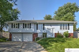 15525 Jones Cir, Omaha, NE 68154-2736