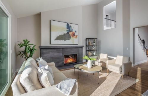 1808 Amalfi Dr, Encinitas CA  92024-1284 exterior