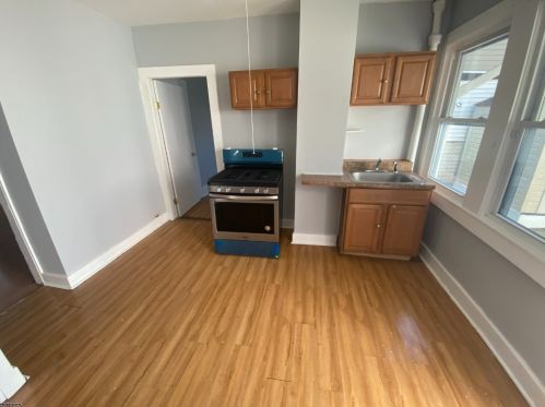 73 Paterson Ave, Paterson NJ 07522-1435 exterior