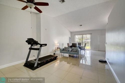 1400 18th St, Boca Raton FL  33486-6509 exterior