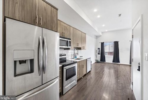 1803 6 St, Philadelphia PA 19140-2539 exterior