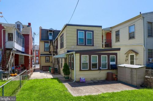 445 Lemon St, Lancaster PA 17603-3342 exterior