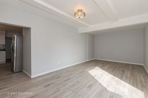 608 Center St, Waukegan, IL 60085-3830