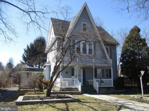 8 Atlantic Ave, Haddon Heights, NJ 08035-1237