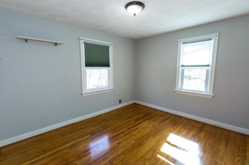 205 College Ave, Saint Louis MO 63107-1612 exterior