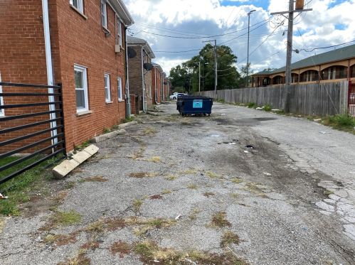 15000 Dorchester Ave, Dolton IL 60419-2954 exterior