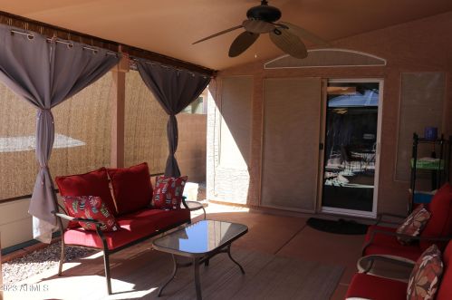 513 Aire Libre Ave, Phoenix AZ 85053-2835 exterior