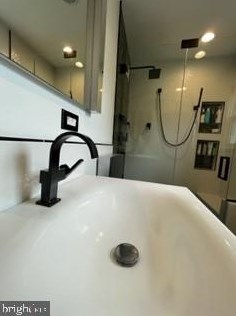 2904 Craiglawn Rd, Silver Spring MD 20904-1819 exterior