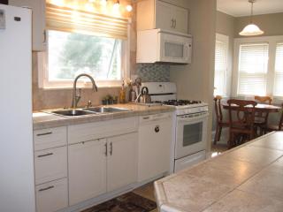 2859 Coventry Rd, Cleveland OH  44120-2237 exterior