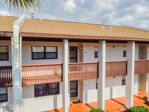 7623 Radcliffe Cir, Port Richey, FL 34668-5921