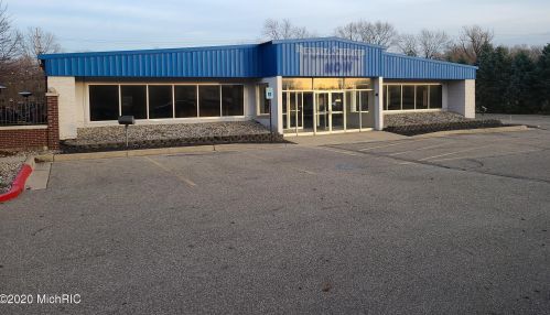 7545 Westnedge Ave, Kalamazoo MI  49002-5108 exterior