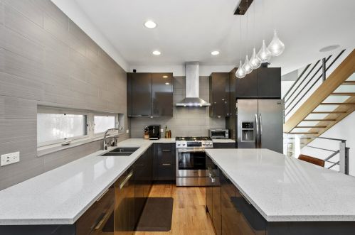 1715 Newberry Ave, Chicago IL 60608-2333 exterior