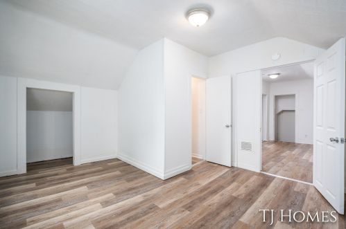 1079 1st St, Meskegon MI  49440-1435 exterior