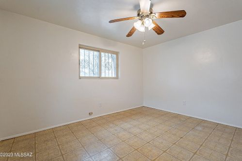 817 District St, Tucson AZ 85714-1105 exterior