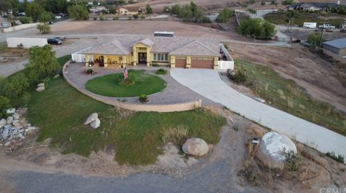 17585 Mariposa Ave, Riverside CA 92508-9442 exterior